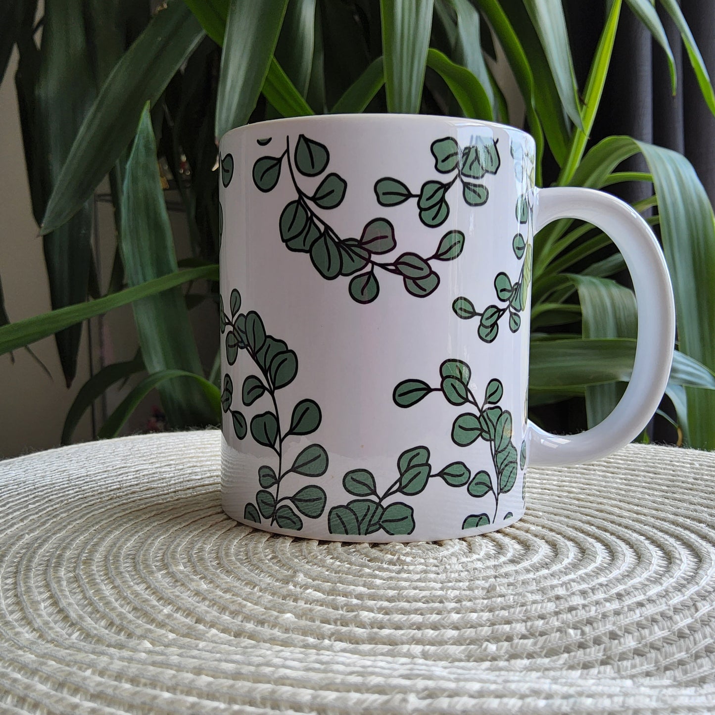 Green leaves mug