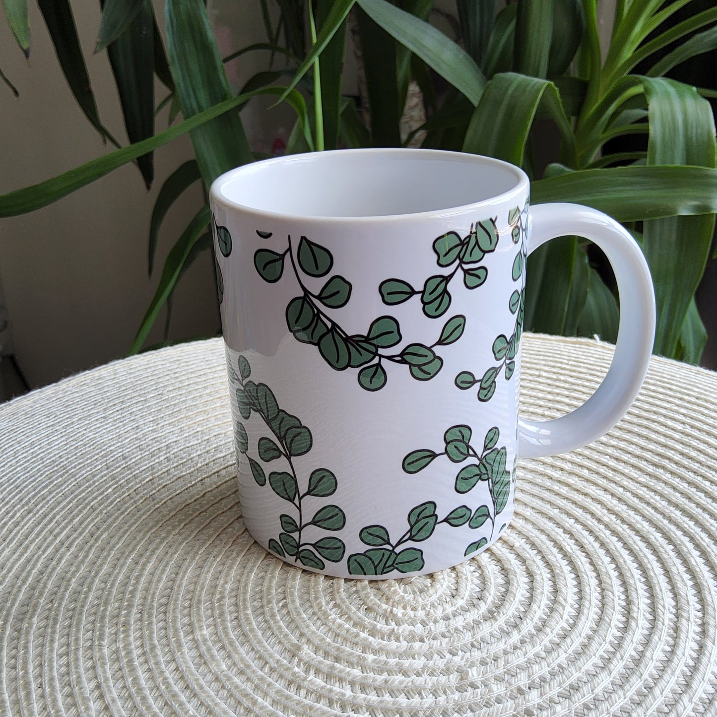 Green leaves mug
